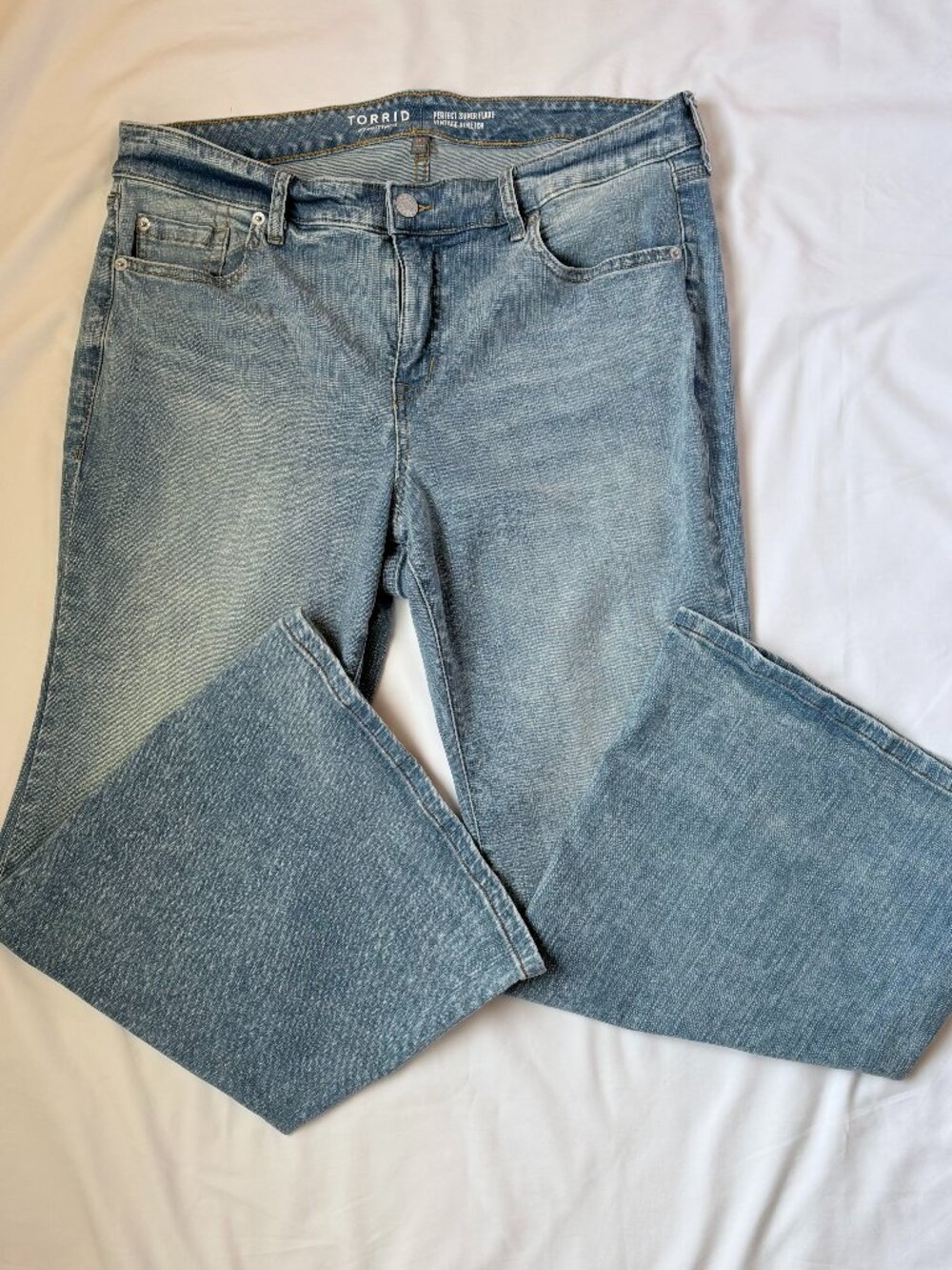 Torrid Perfect Super Flare Jeans Vintage Stretch Mid-Rise 16S Short Blue EUC